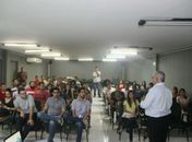Rogério se reúne com alunos da Ufal e Ifal e garante manutenção de transporte estudantil
