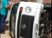 Van que transportava grupo evangélico tomba na AL 220 em Arapiraca