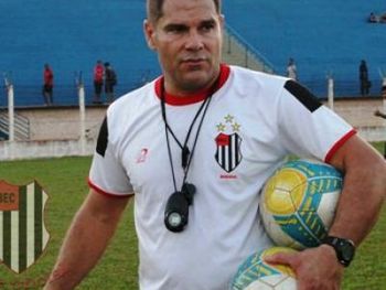 Técnico Leo Goiano foi anunciado na última sexta-feira (10)