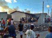 Motorista perde controle do carro e invade casa em Conjunto Residencial em Campo Alegre