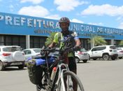 Ciclista que já percorreu mais de 20 países visita Arapiraca