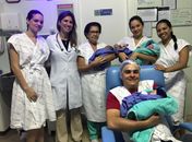 Hospital promove festa para pais de bebês de UTI Neonatal que receberão alta