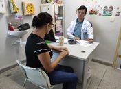 Centros de saúde atendem 460 pessoas no primeiro dia funcionando como pronto atendimento