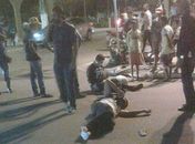 Colisão entre carro e moto deixa casal ferido no Centro de Arapiraca