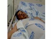 Paciente aguarda por familiares no Hospital de Emergência do Agreste