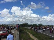 Índios interditam trecho da BR 101 na divisa de Alagoas com Sergipe