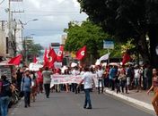 Estudantes de Arapiraca, professores e sindicatos realizam ato contra cortes na Educação