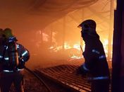 Incêndio de grandes proporções destrói loja de peça automotivas em Arapiraca