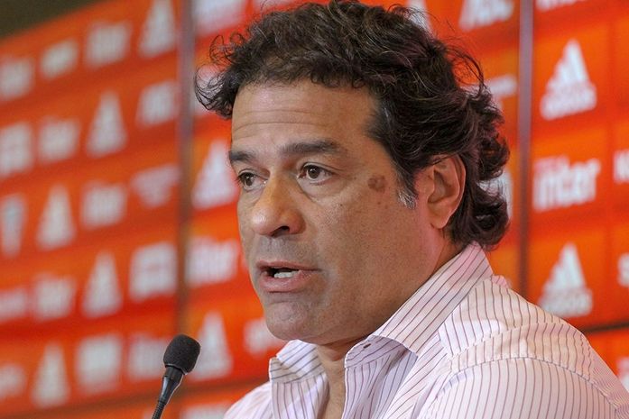 Raí diz que São Paulo foi pego de surpresa e não descarta Mancini até fim do ano