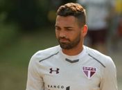 Gilberto curte foto de São Paulo e Série B 'se abraçando'