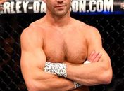 Rockhold perde a paciência: "Divisão dos pesos-médios está fu***"
