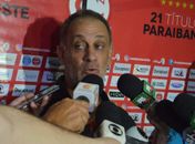 Celso Teixeira se envolveu em mais uma polêmica após o Clássico dos Maiorais deste domingo (Foto: Silas Batista/GloboEsporte.com)