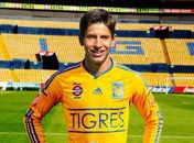 Jogador do Tigres sofre queimadura no rosto e no corpo após soltar fogos