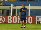 Pela primeira vez, Ney Franco terá semana completa de treinamento no CSA