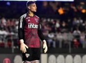 Após reunião, São Paulo suspende contrato de Jean