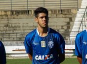 Atacante Victor Silva quer retomada vitoriosa junto com o CSA