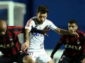 Bruno Henrique se rende a Lucas Lima: “Ele é 90% do Santos”