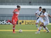 CRB vence a Ponte Preta e cola no G4 da Série B
