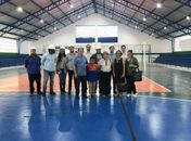Autoridades visitam obras do ginásio da Escola Nosso Lar