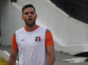 William Alves finaliza distrato com Santa Cruz, mas aguarda clube por renovação para 2020
