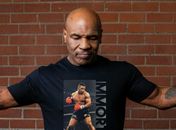 Mike Tyson revela que usou maconha antes de luta com Roy Jones Jr: ‘Sou fumante, fumo todos os dias’
