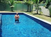 Flamenguista ironiza Maxi López em post de ‘piscininha, amor’, e atacante rebate: ‘Não vou ter pena’