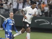 Corinthians pode não conseguir inscrever Jô em competições, revela Marco Bello