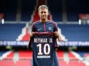 Lateral recebe pedido para machucar Neymar em estreia no PSG