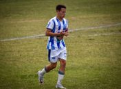 Revelação do Cerro Largo, volante José Dominguez estreia como profissional em partida do Campeonato Uruguaio
