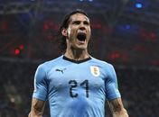 Cavani ofusca CR7 e coloca o Uruguai nas quartas de final