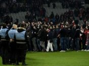 Jogadores brasileiros são agredidos após invasão na França