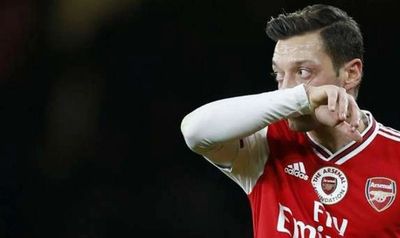Sem contrato com a Adidas Özil deixará de receber quase R$ 20 milhões por ano