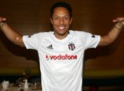 Ex-Barça, Adriano diz que quer voltar ao Brasil, mas que é feliz no Besiktas