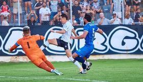 ASA vence e avança