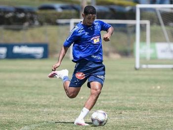Zé Eduardo tem nove gols na temporada e pode ser uma novidade no Cruzeiro diante da Ponte Preta
