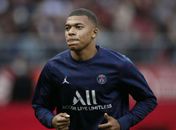 Mbappé deve seguir como jogador do Paris Saint-Germain