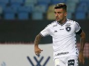 Vitor Luis, lateral-esquerdo do Botafogo