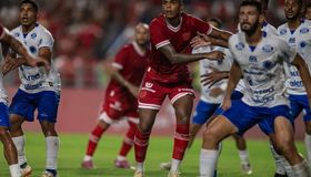 CRB vence o Cruzeiro-AL, mantém 100% e segue líder do Alagoano