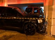 Com sinais de embriaguez, jogador do XV de Piracicaba foge da PM, bate carro em portão e é preso
