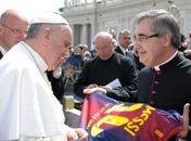 'É ótimo ver Messi jogar, mas ele não é Deus', diz Papa Francisco
