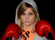 Campeã mundial de boxe morre aos 26 anos