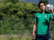 Após investidas do Flamengo, Fluminense paga salários de Pedro e evita ‘efeito Scarpa’