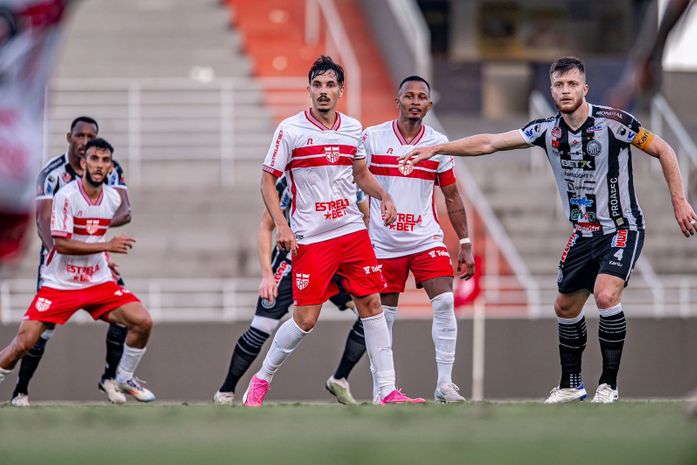 Série B: Sem torcida, CRB empata com o Operário no último jogo da temporada

