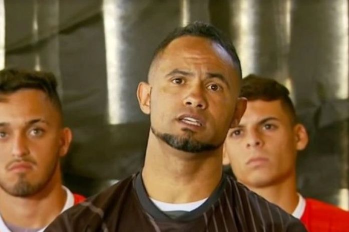 Globo desiste de produzir série sobre o goleiro Bruno, afirma jornalista