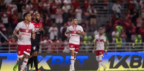 CRB perde para o Athletico-PR no Rei Pelé e se mantém no meio da tabela da Série B

