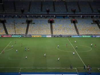 Jogo entre Flamengo e Portuguesa pelo Carioca sem torcida no Maracanã em 14 de março