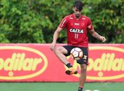 Versátil, Paquetá volta às origens no Fla e assume protagonismo contra a Ponte Preta