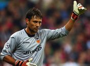 Novo camisa 1 do Flamengo! Valencia fecha acordo para vender Diego Alves