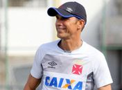 Milton Mendes afirma que só se anula Guerrero com 'metralhadora'
