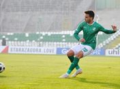 Matheus Leoni projeta partida contra equipe do atacante Paulinho, ex-Corinthians